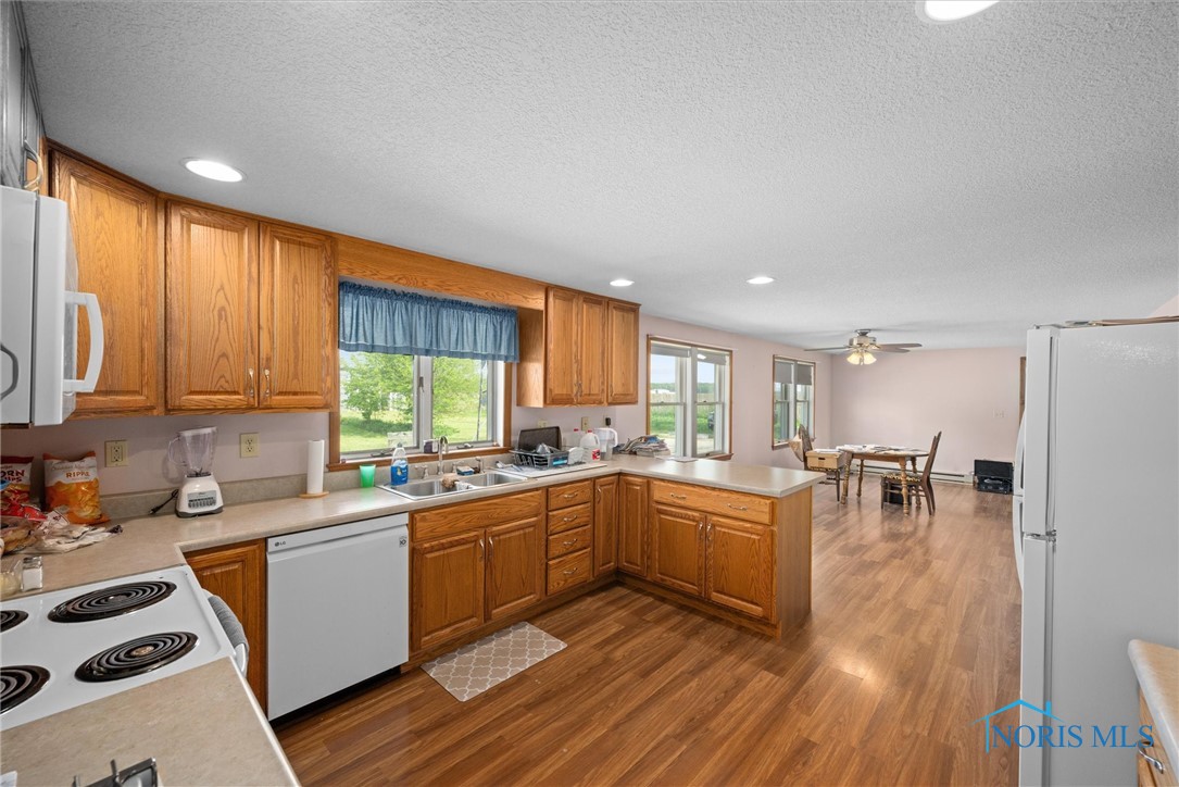 5788 Emerson Road, Bloomdale, Ohio image 9