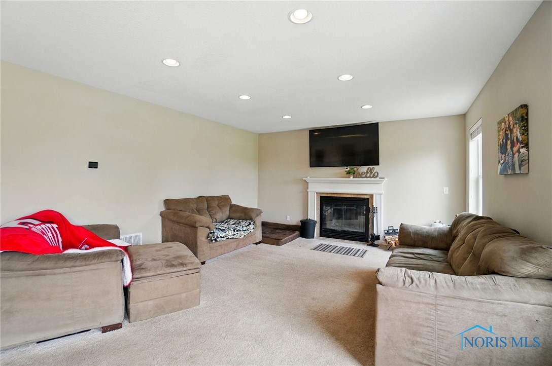 16601 W Poe Road, Bowling Green, Ohio image 6