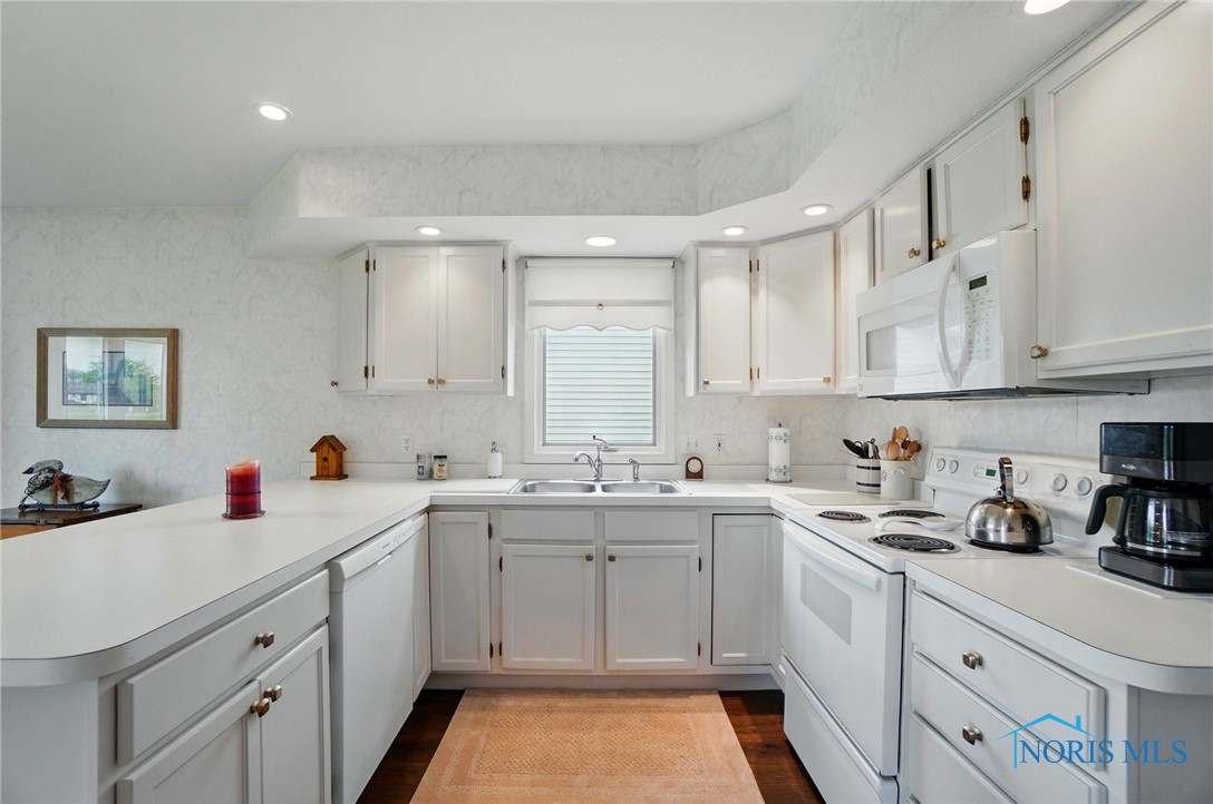 5733 Brook Cliffe Road, Toledo, Ohio image 27