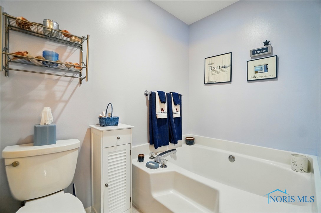 5733 Brook Cliffe Road, Toledo, Ohio image 18
