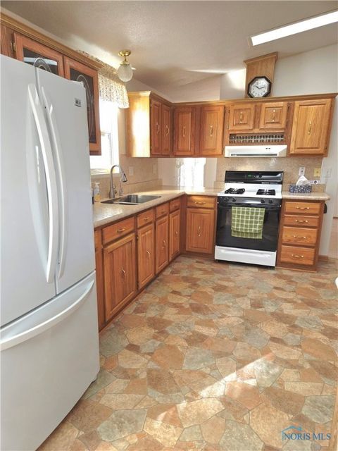Tiny photo for 23385 W Moline Martin Road, Millbury, OH 43447 (MLS # 6136487)