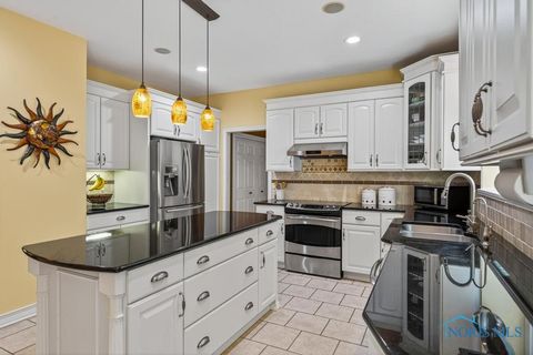 Tiny photo for 382 Osage Court, Perrysburg, OH 43551 (MLS # 6136460)