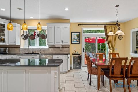 Tiny photo for 382 Osage Court, Perrysburg, OH 43551 (MLS # 6136460)