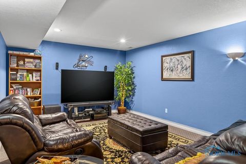 Tiny photo for 382 Osage Court, Perrysburg, OH 43551 (MLS # 6136460)