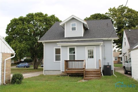 Tiny photo for 302 Warrington Road, Toledo, OH 43612 (MLS # 6136200)