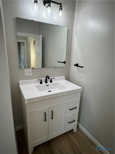 Tiny photo for 302 Warrington Road, Toledo, OH 43612 (MLS # 6136200)