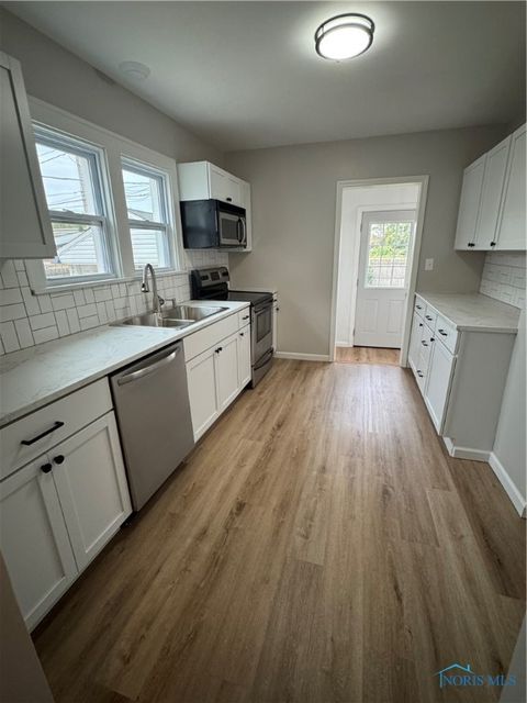 Tiny photo for 302 Warrington Road, Toledo, OH 43612 (MLS # 6136200)