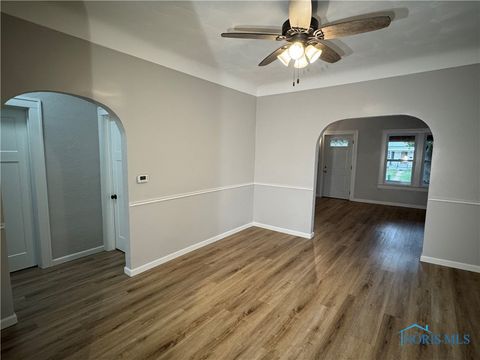 Tiny photo for 302 Warrington Road, Toledo, OH 43612 (MLS # 6136200)