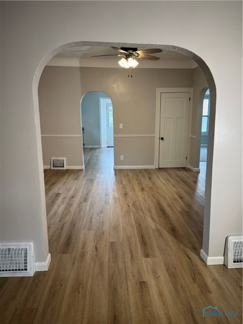 Tiny photo for 302 Warrington Road, Toledo, OH 43612 (MLS # 6136200)