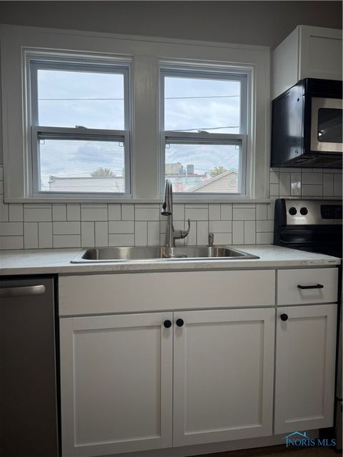 Tiny photo for 302 Warrington Road, Toledo, OH 43612 (MLS # 6136200)
