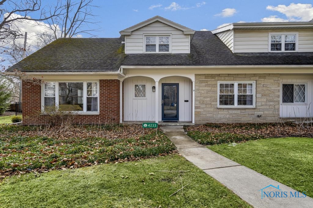 4233 Bonnie Brook Road, Ottawa Hills, Ohio image 2