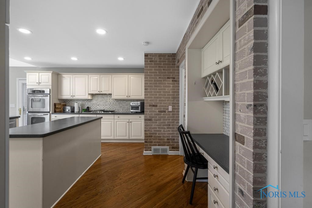 4233 Bonnie Brook Road, Ottawa Hills, Ohio image 13