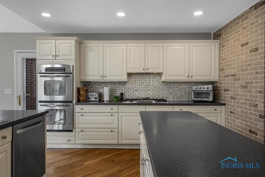 4233 Bonnie Brook Road, Ottawa Hills, Ohio image 17