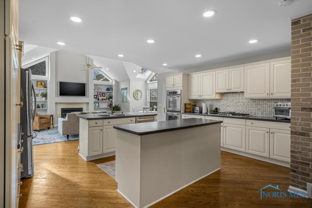 4233 Bonnie Brook Road, Ottawa Hills, Ohio image 12