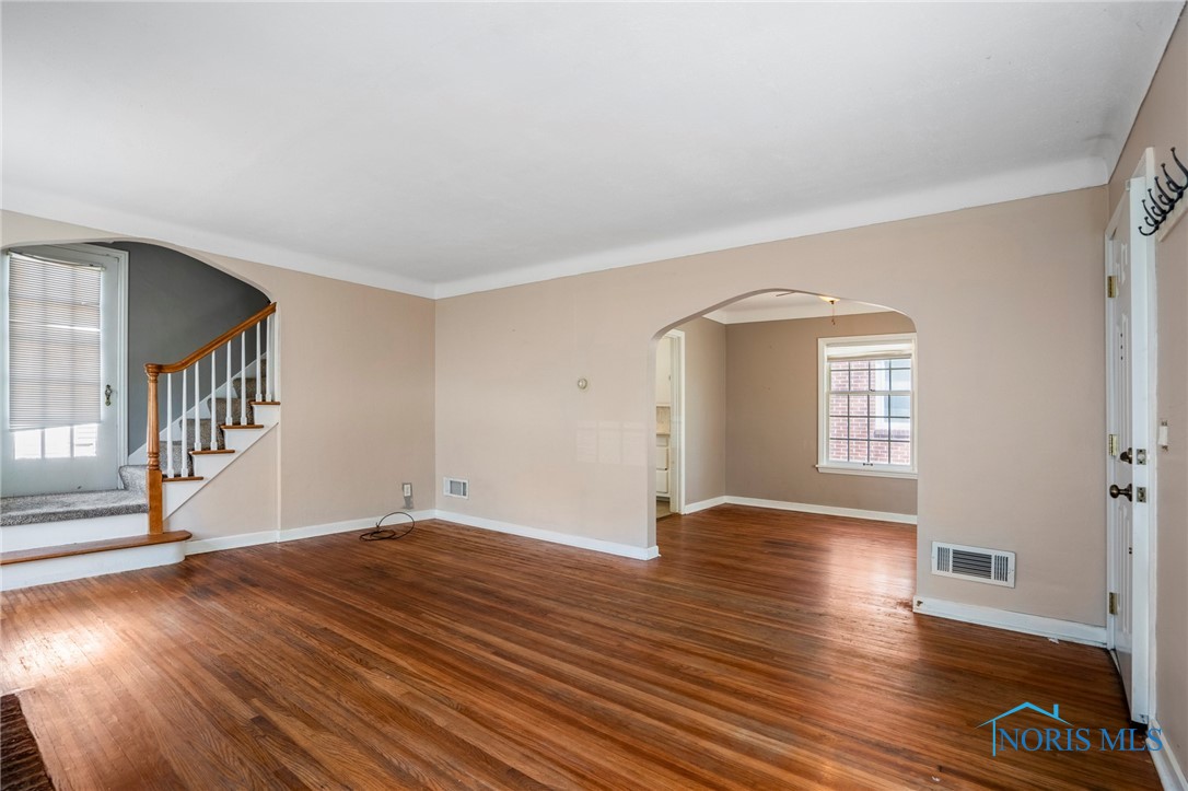 2310 Lambert Drive, Toledo, Ohio image 9