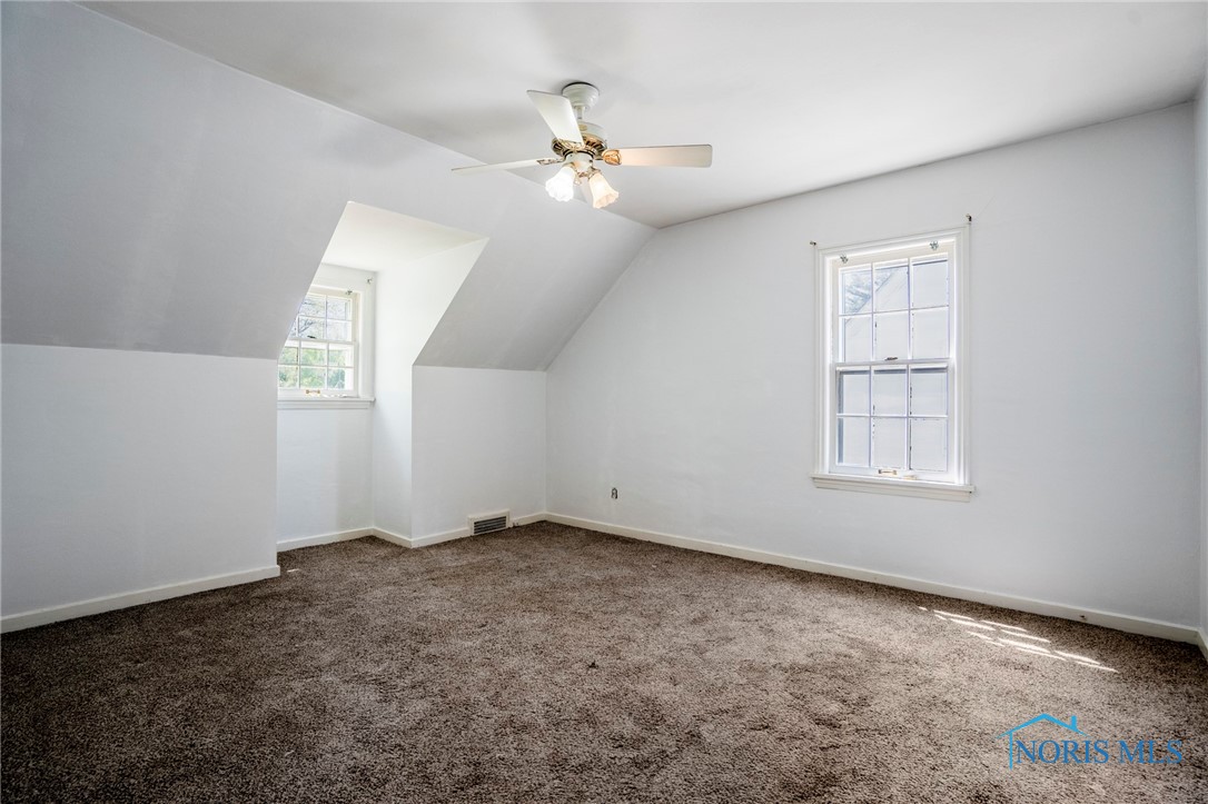 2310 Lambert Drive, Toledo, Ohio image 17