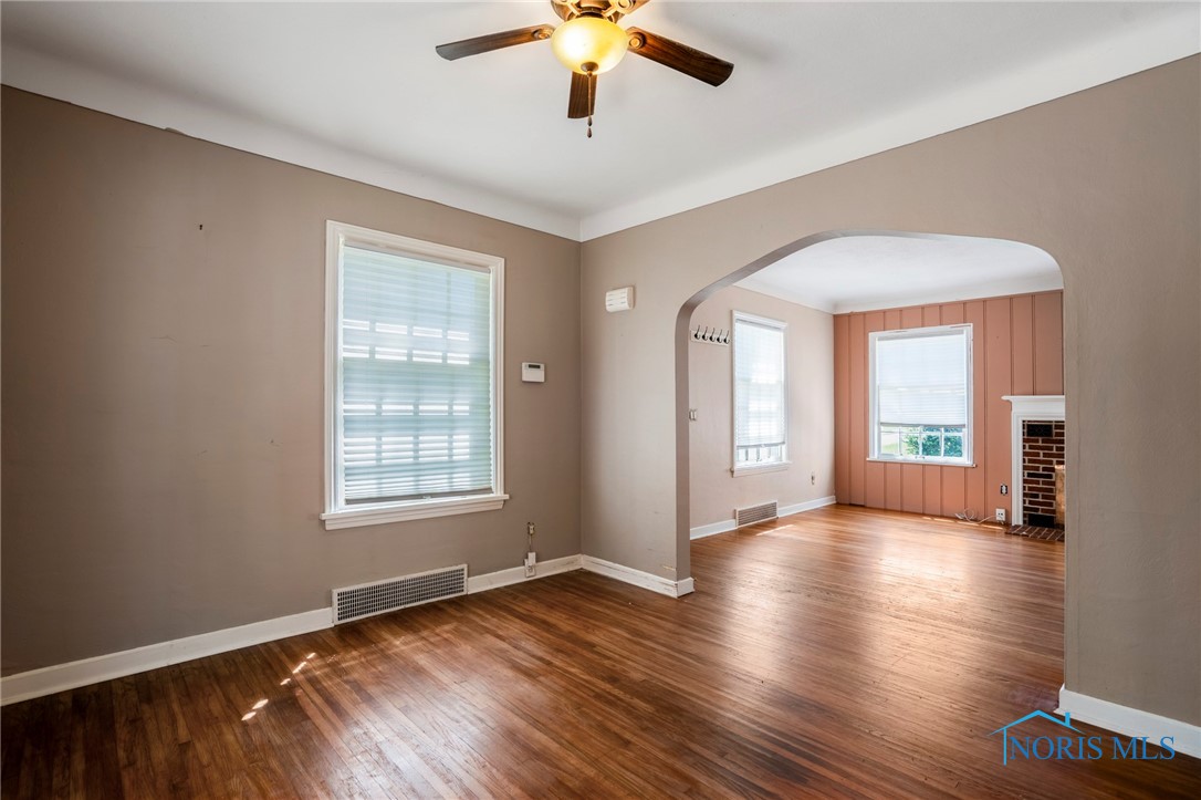 2310 Lambert Drive, Toledo, Ohio image 10