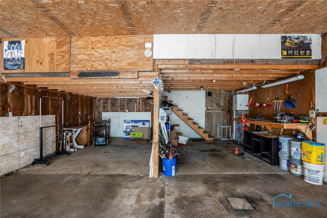 2310 Lambert Drive, Toledo, Ohio image 25