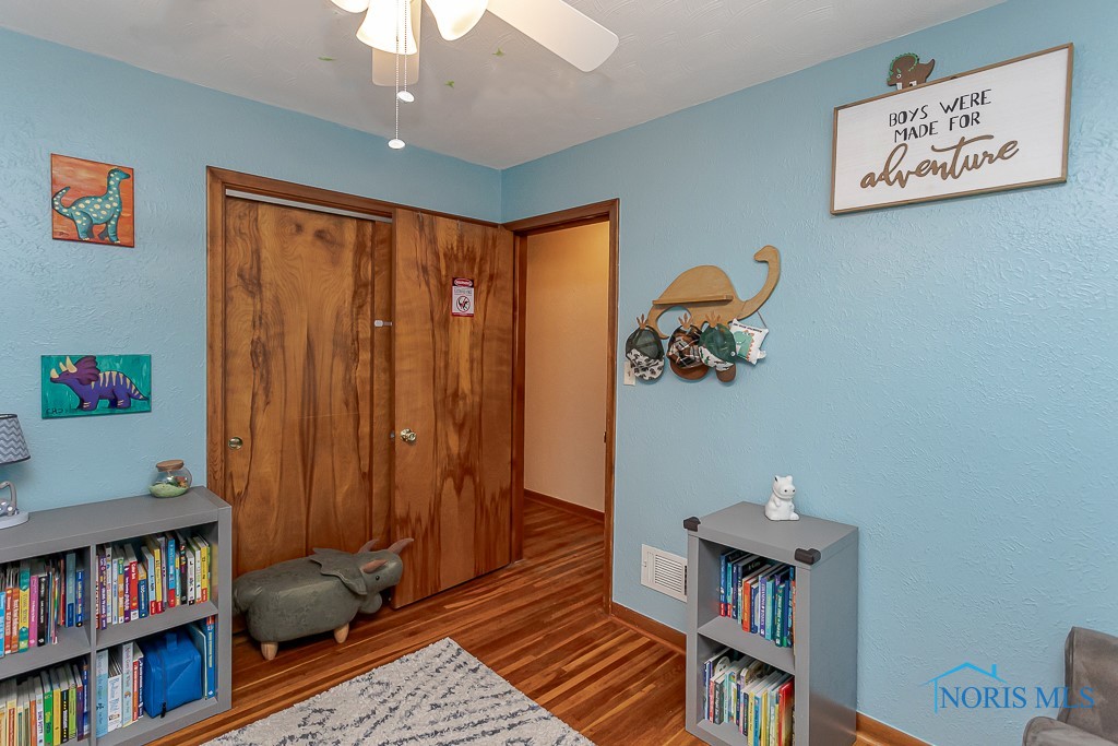 308 Lorraine Place, Rossford, Ohio image 32
