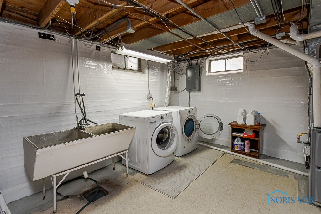 308 Lorraine Place, Rossford, Ohio image 41