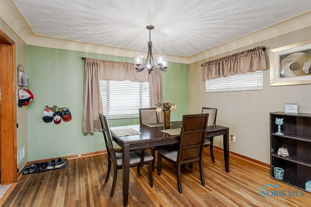 308 Lorraine Place, Rossford, Ohio image 17