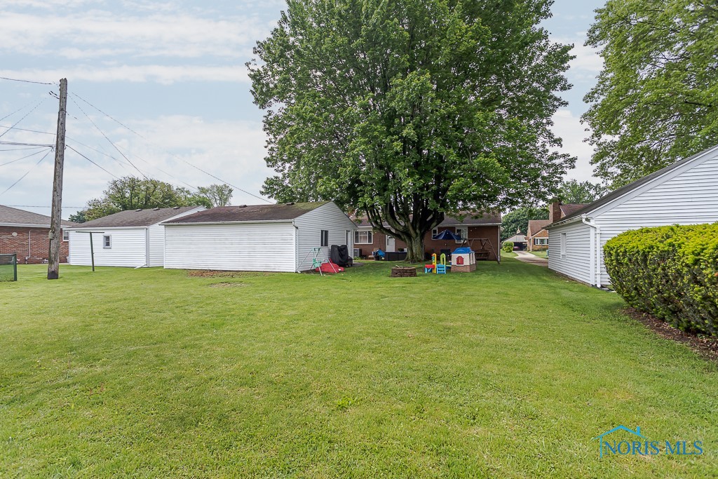 308 Lorraine Place, Rossford, Ohio image 11