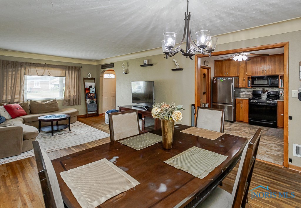 308 Lorraine Place, Rossford, Ohio image 19