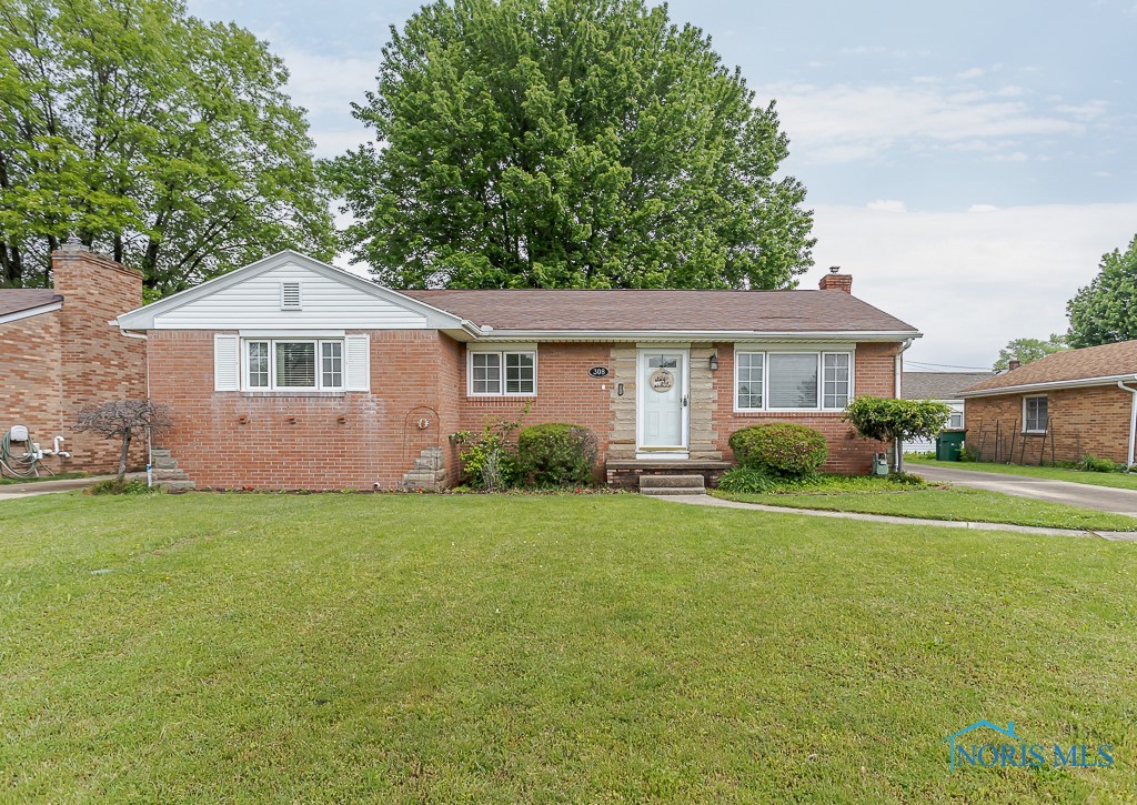308 Lorraine Place, Rossford, Ohio image 1