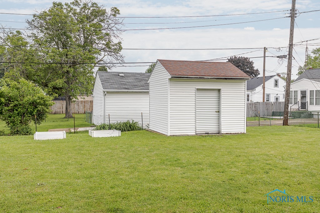 308 Lorraine Place, Rossford, Ohio image 10