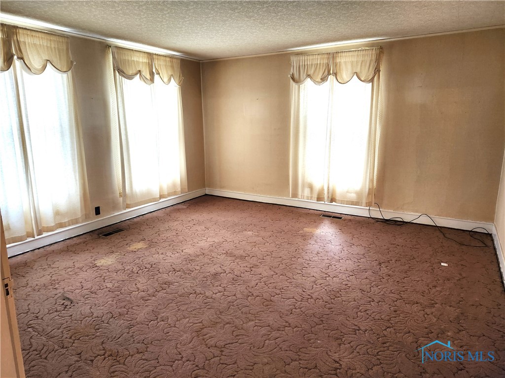 337 N Union Street, Fostoria, Ohio image 17