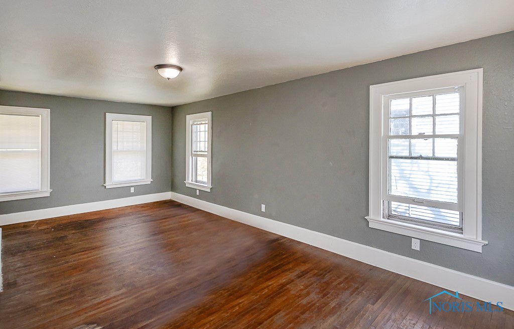 2852 Parkwood Avenue, Toledo, Ohio image 26