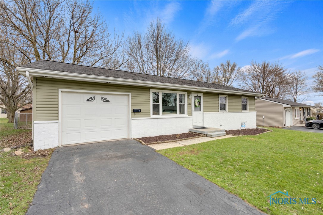 609 Charles Avenue, Findlay, Ohio image 2