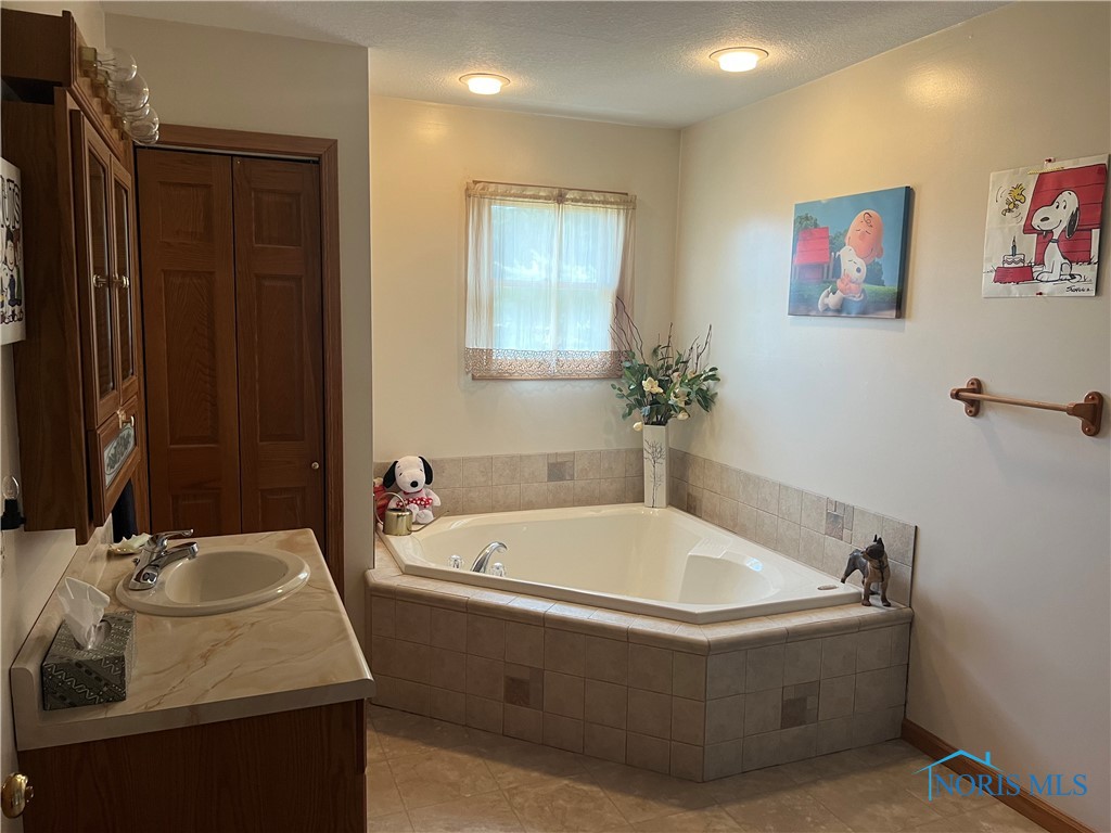 1576 Standley Road, Defiance, Ohio image 21