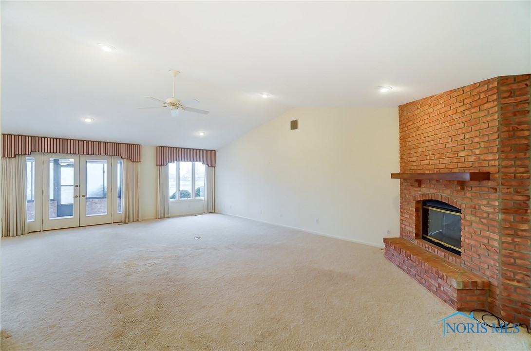 1818 Cobblestone Drive, Findlay, Ohio image 5