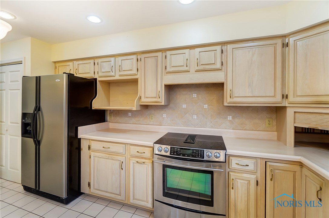 1818 Cobblestone Drive, Findlay, Ohio image 14