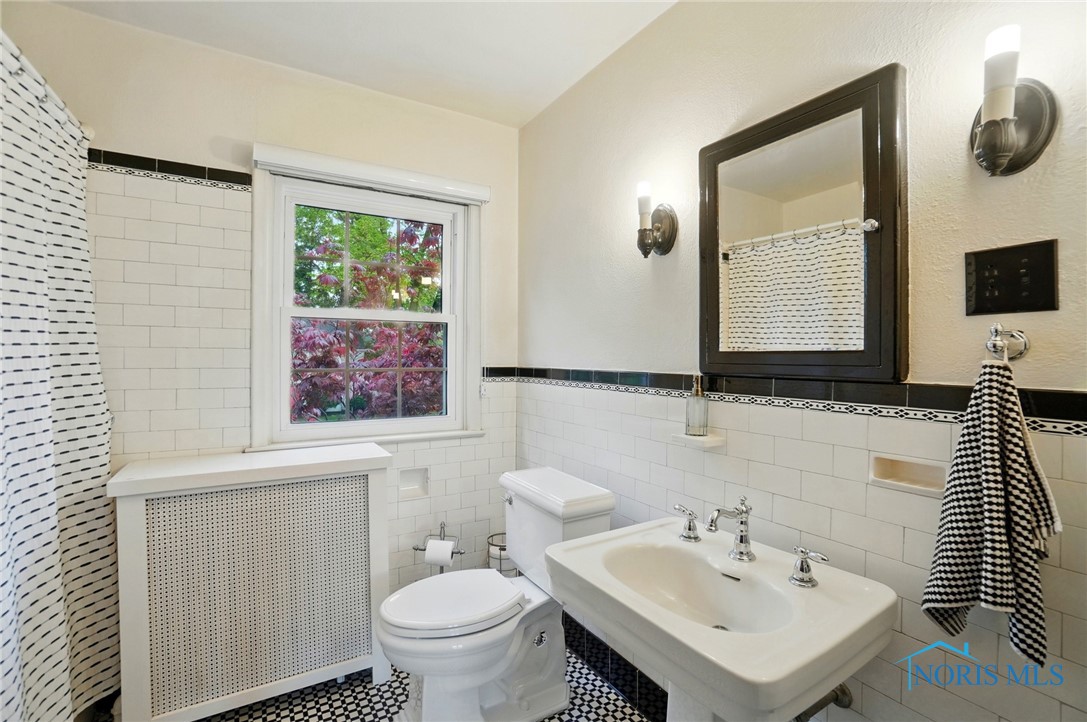 3405 Chestnut Hill Road, Ottawa Hills, Ohio image 34