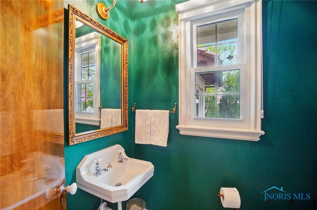 3405 Chestnut Hill Road, Ottawa Hills, Ohio image 24