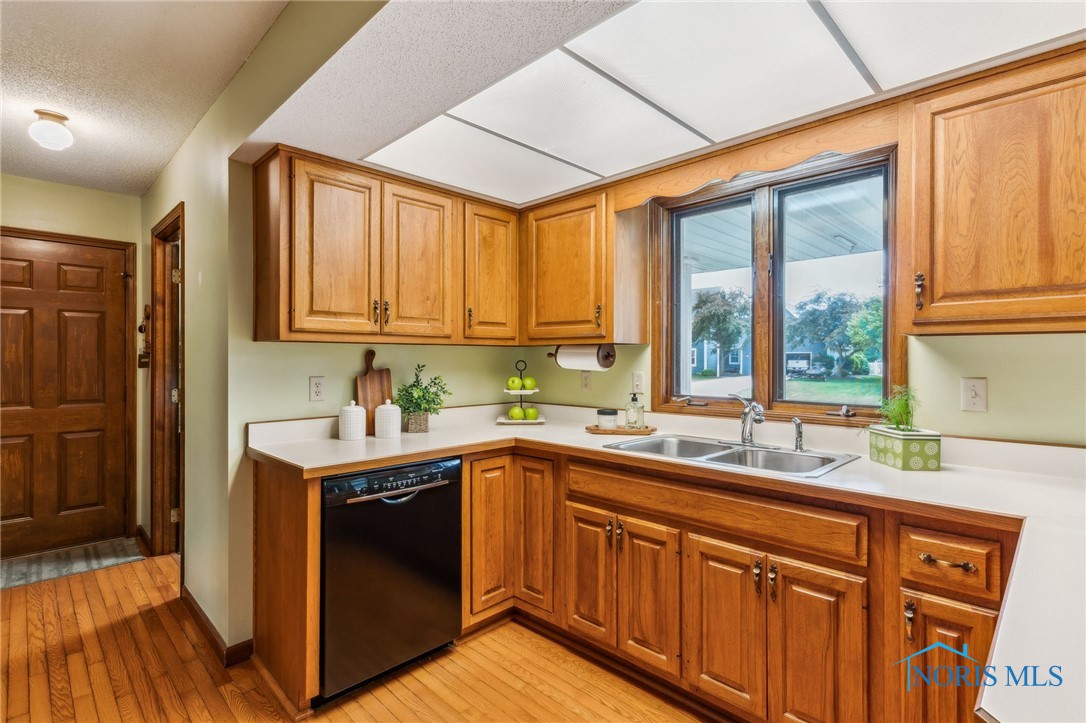 1008 Muirfield Drive, Findlay, Ohio image 7