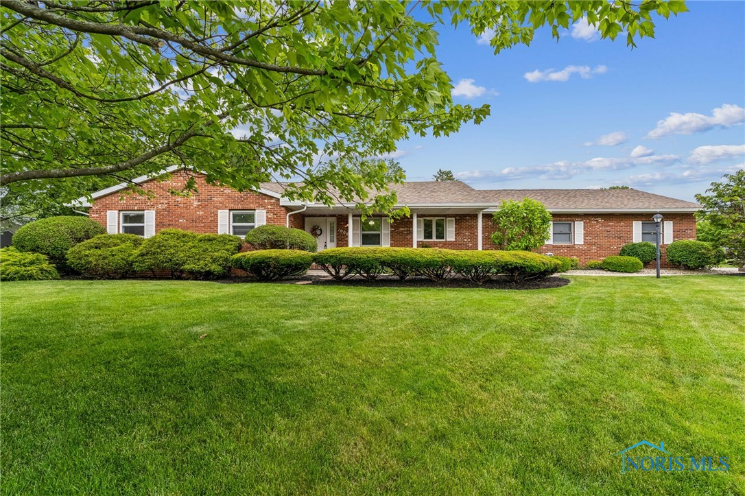 1008 Muirfield Drive, Findlay, Ohio image 1