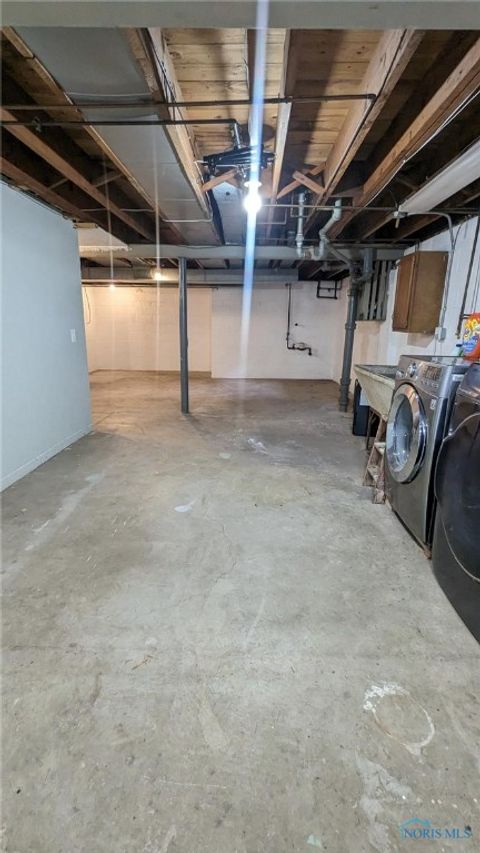 Tiny photo for 2824 Secor Road, Toledo, OH 43606 (MLS # 6136220)