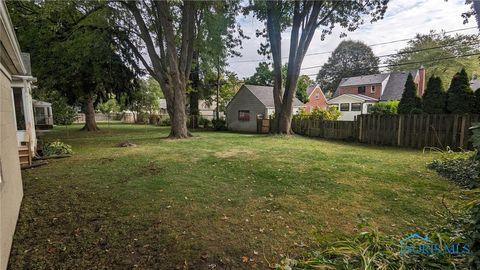 Tiny photo for 2824 Secor Road, Toledo, OH 43606 (MLS # 6136220)