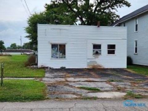 Homes For Sale - 126 S Keyser Avenue<br/> Deshler, OH 43516
