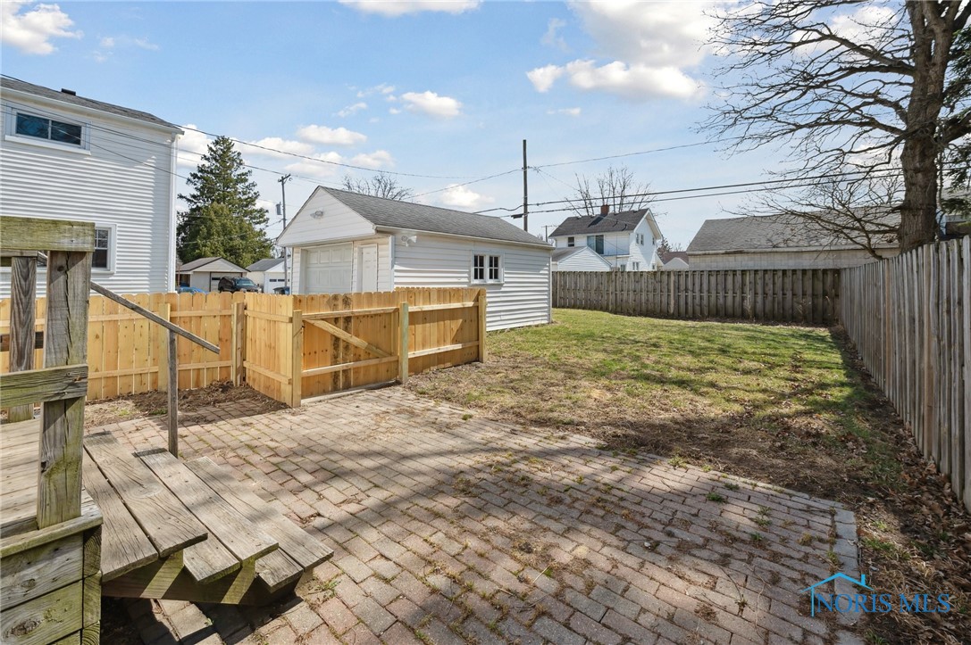 3105 Strathmoor Avenue, Toledo, Ohio image 22