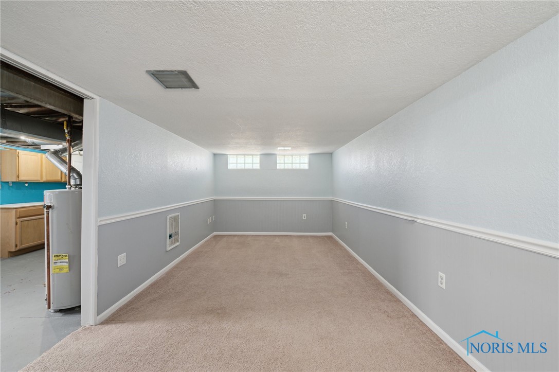 3105 Strathmoor Avenue, Toledo, Ohio image 17