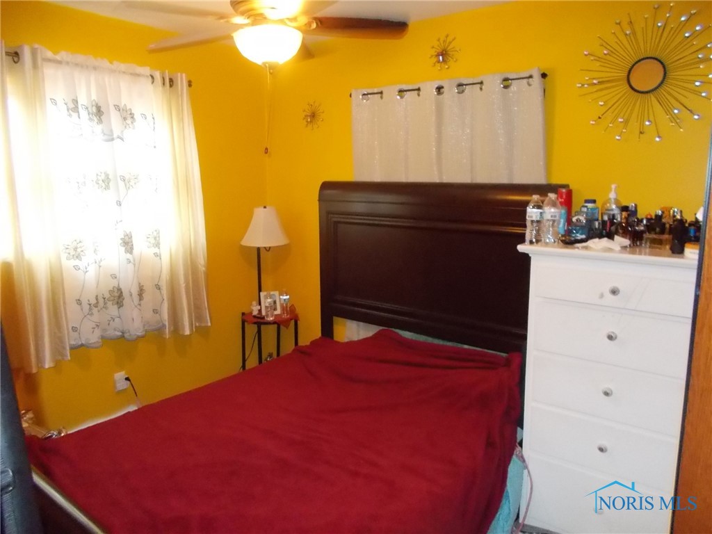 2332 Airline Avenue, Toledo, Ohio image 11