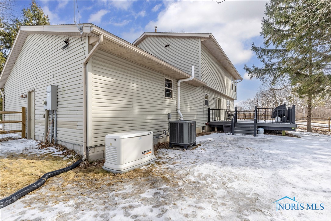 7602 Seaman Road, Oregon, Ohio image 43