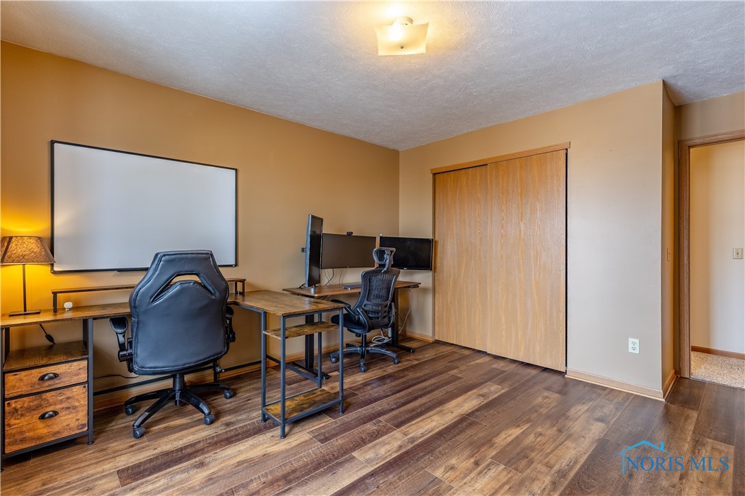 7602 Seaman Road, Oregon, Ohio image 33