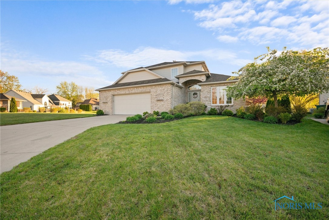 7424 Blue Spruce Court, Toledo, Ohio image 3