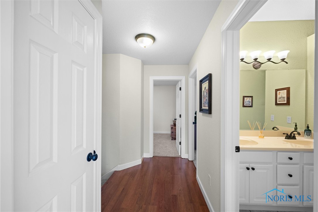 7424 Blue Spruce Court, Toledo, Ohio image 24