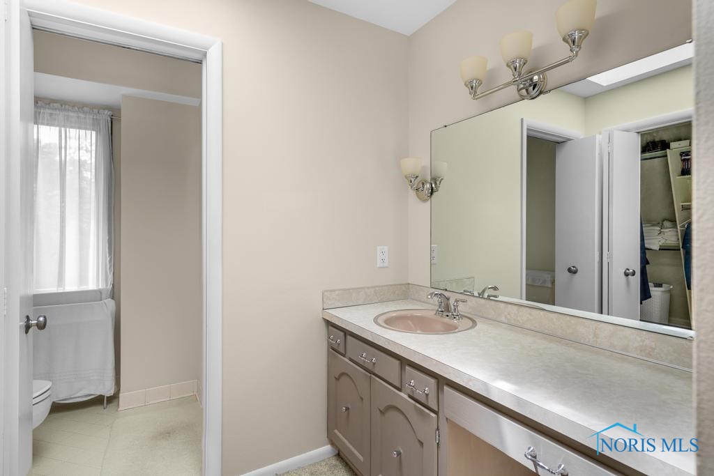 4123 Shamley Green Drive, Toledo, Ohio image 27